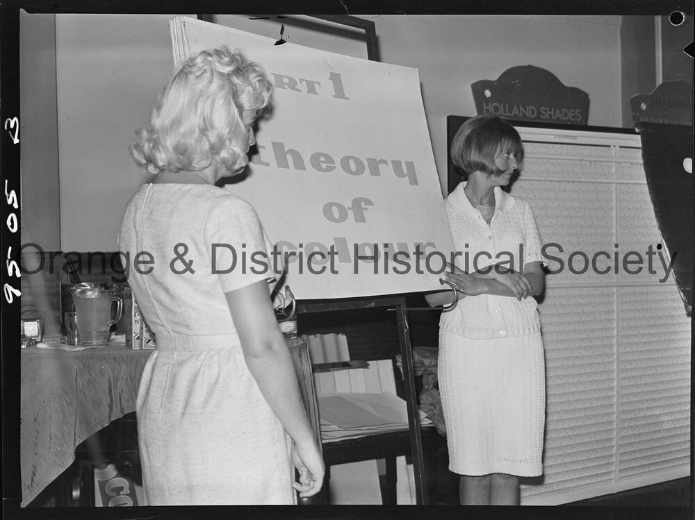 Western Stores home decorating course