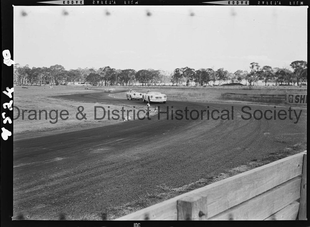 Car races at Towac Motor Racing Circuit