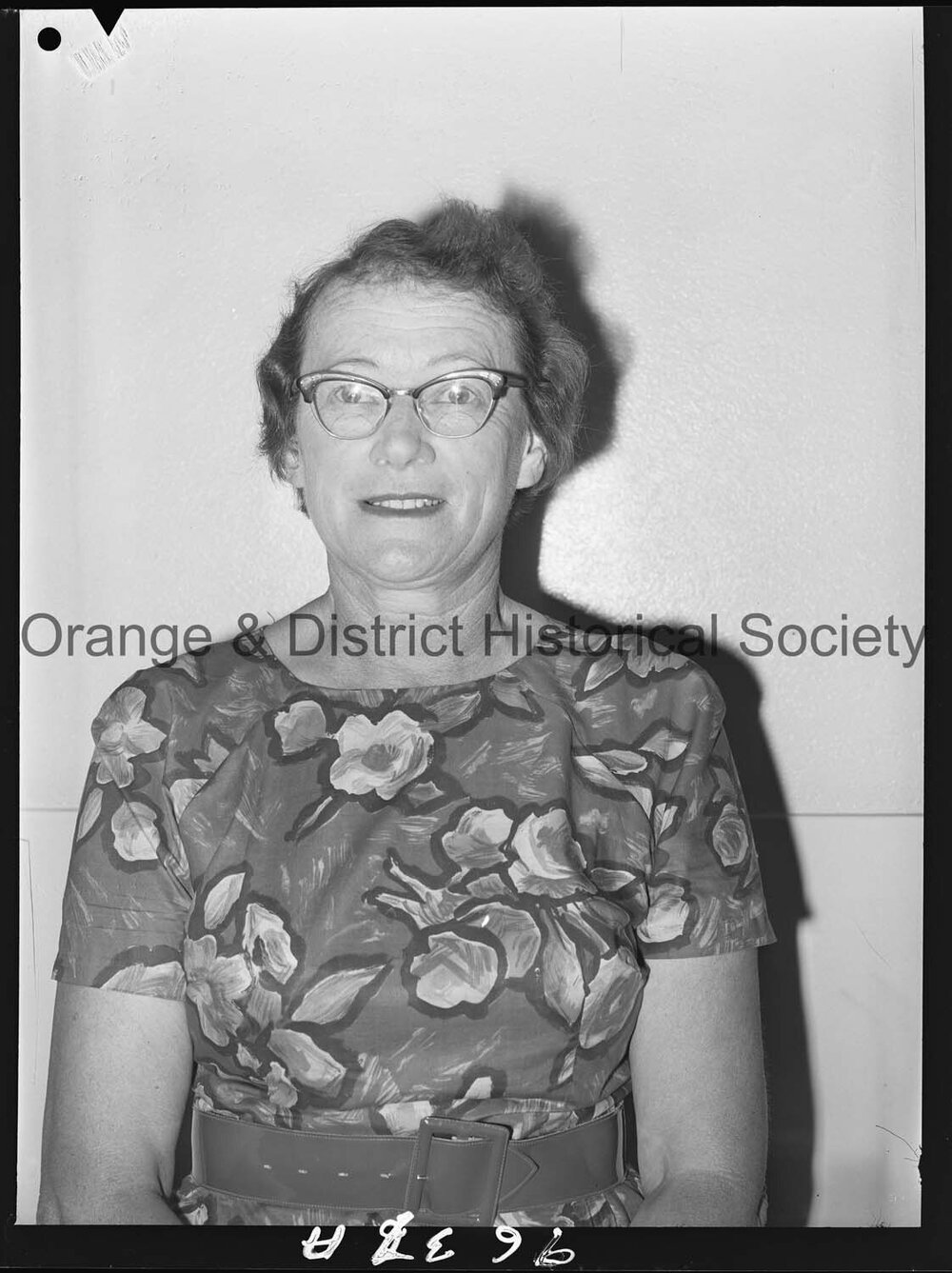 Passport photo Mrs H W Chapman