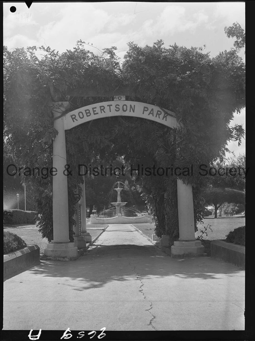 Robertson Park entrance