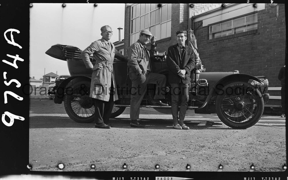 1910 Armstrong Whitworth motor car