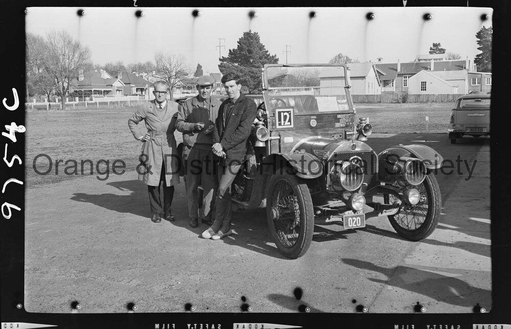 1910 Armstrong Whitworth motor car