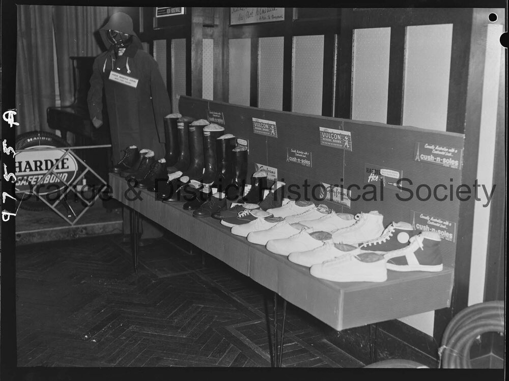 United Tyre Service display