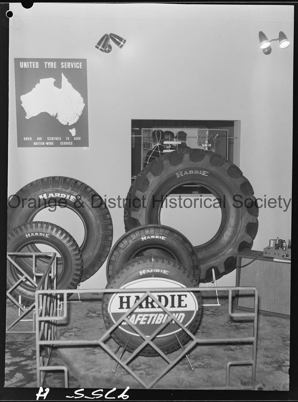 United Tyre Service display