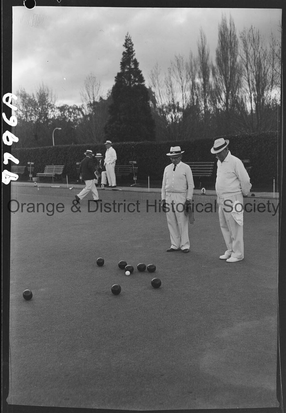 New Zealand bowlers in Orange