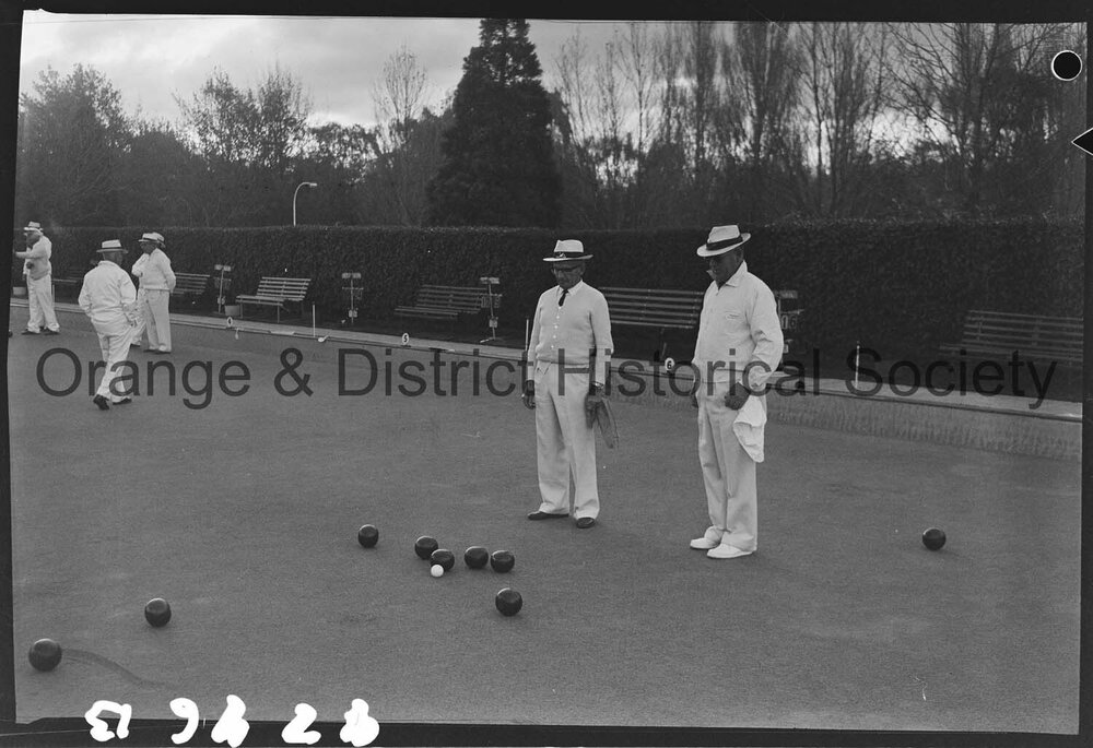 New Zealand bowlers in Orange