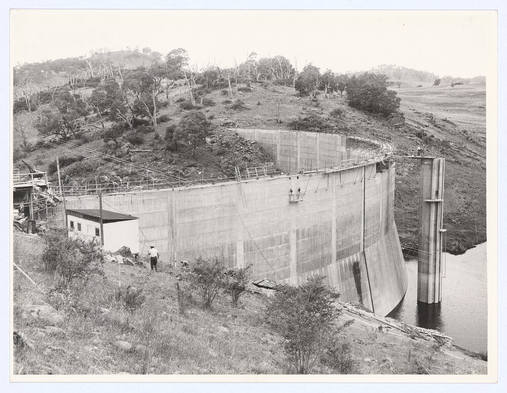 Construction of Suma Park Dam