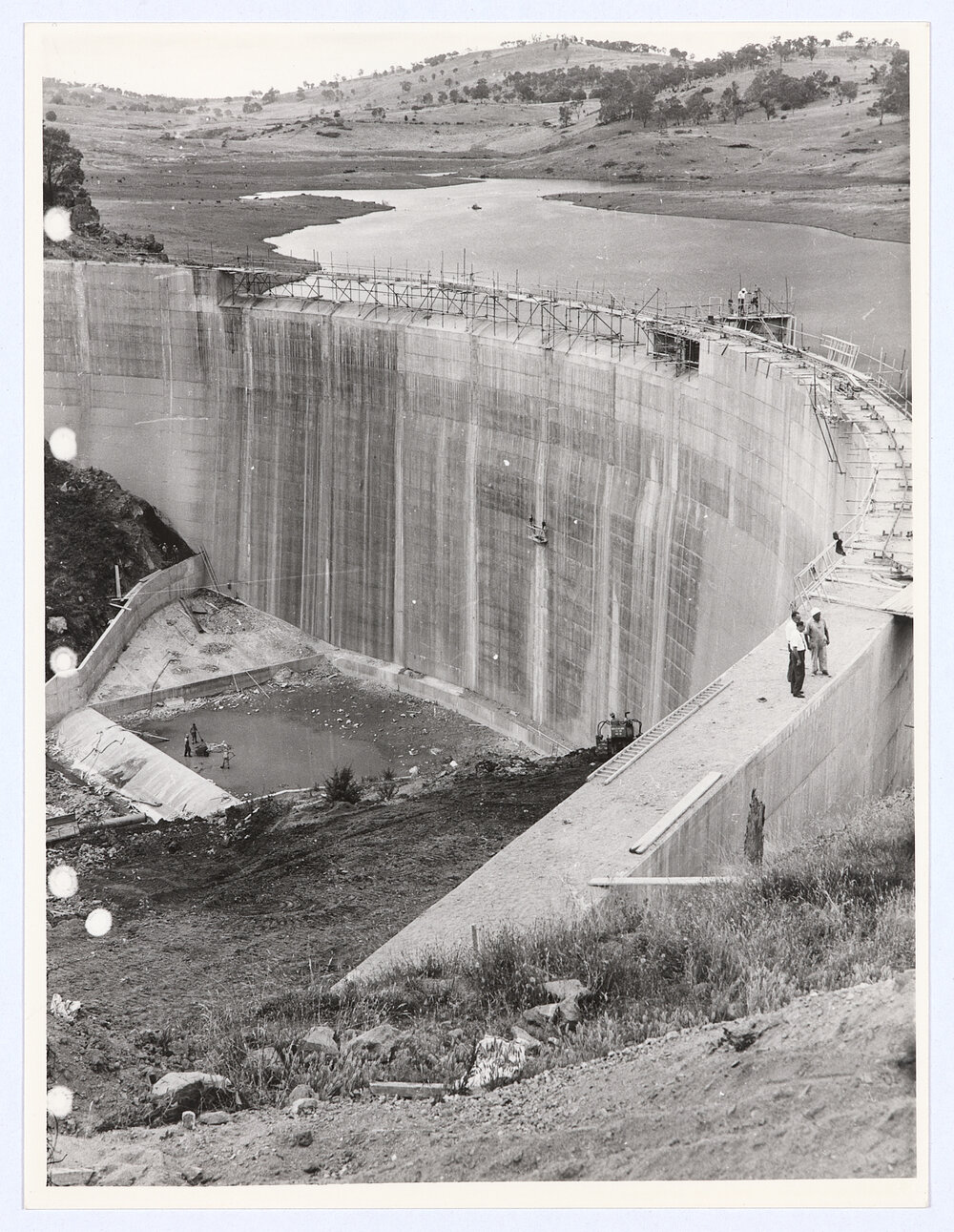 Construction of Suma Park Dam