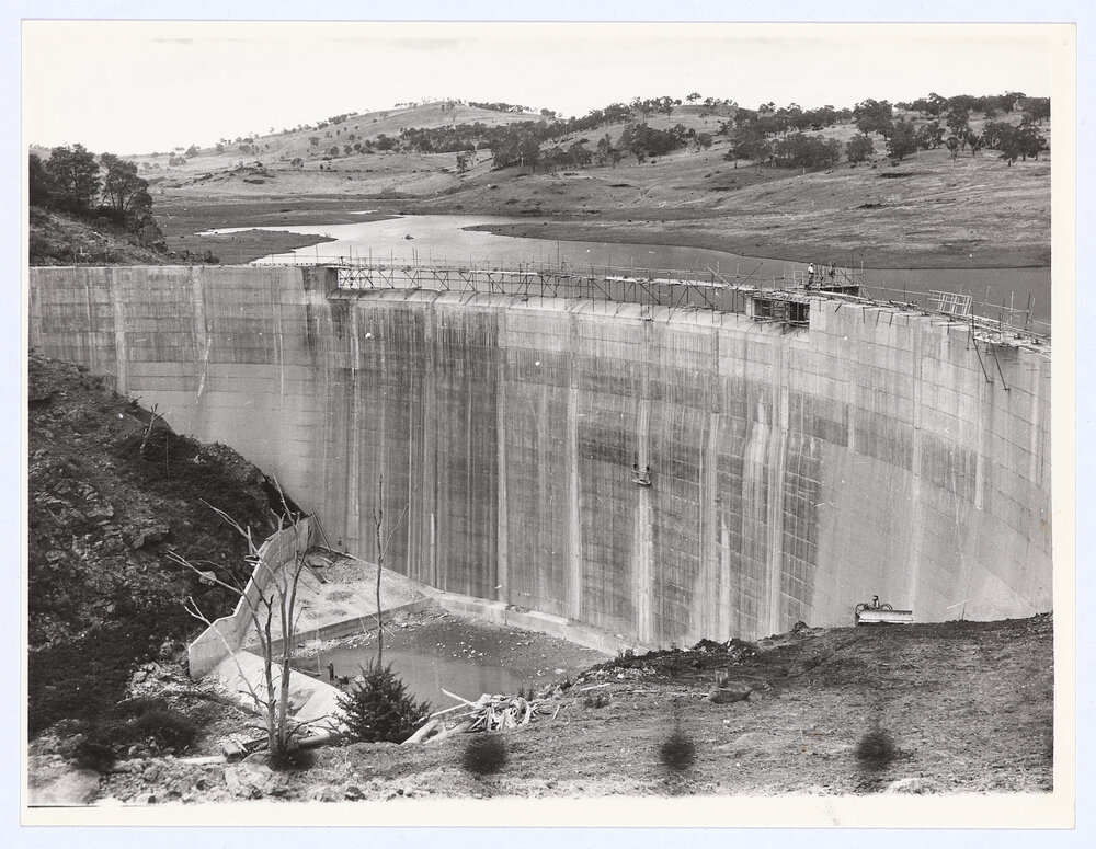 Construction of Suma Park Dam
