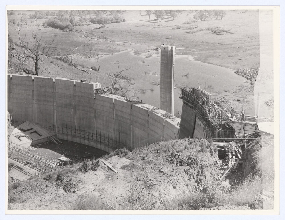Construction of Suma Park Dam