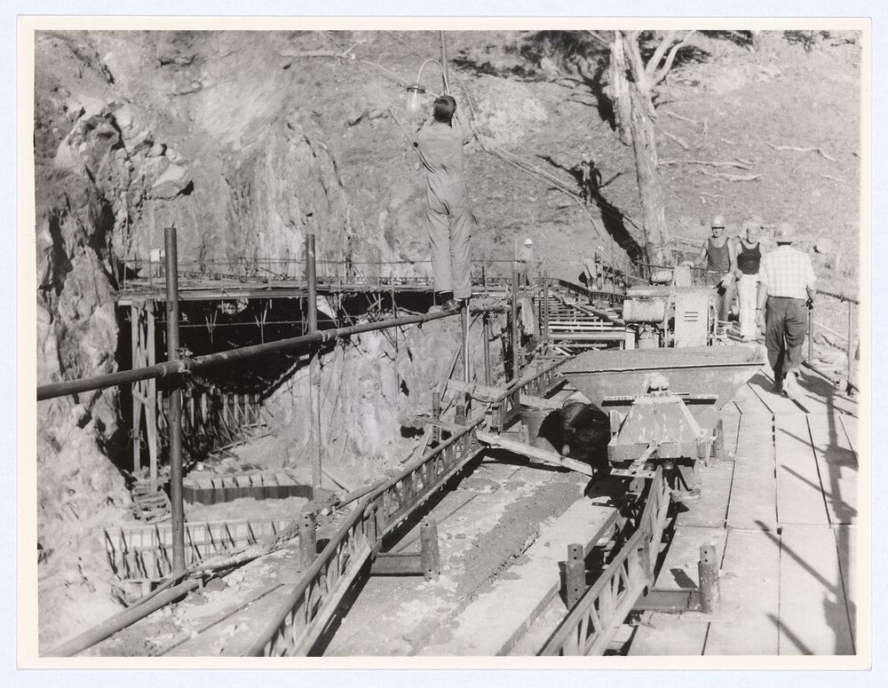 Construction of Suma Park Dam