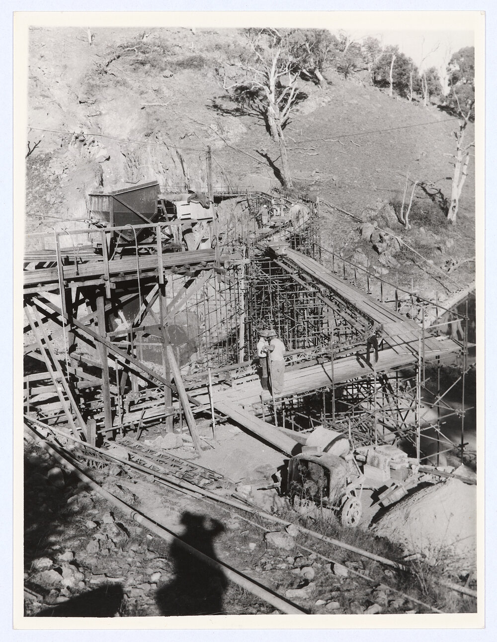 Construction of Suma Park Dam