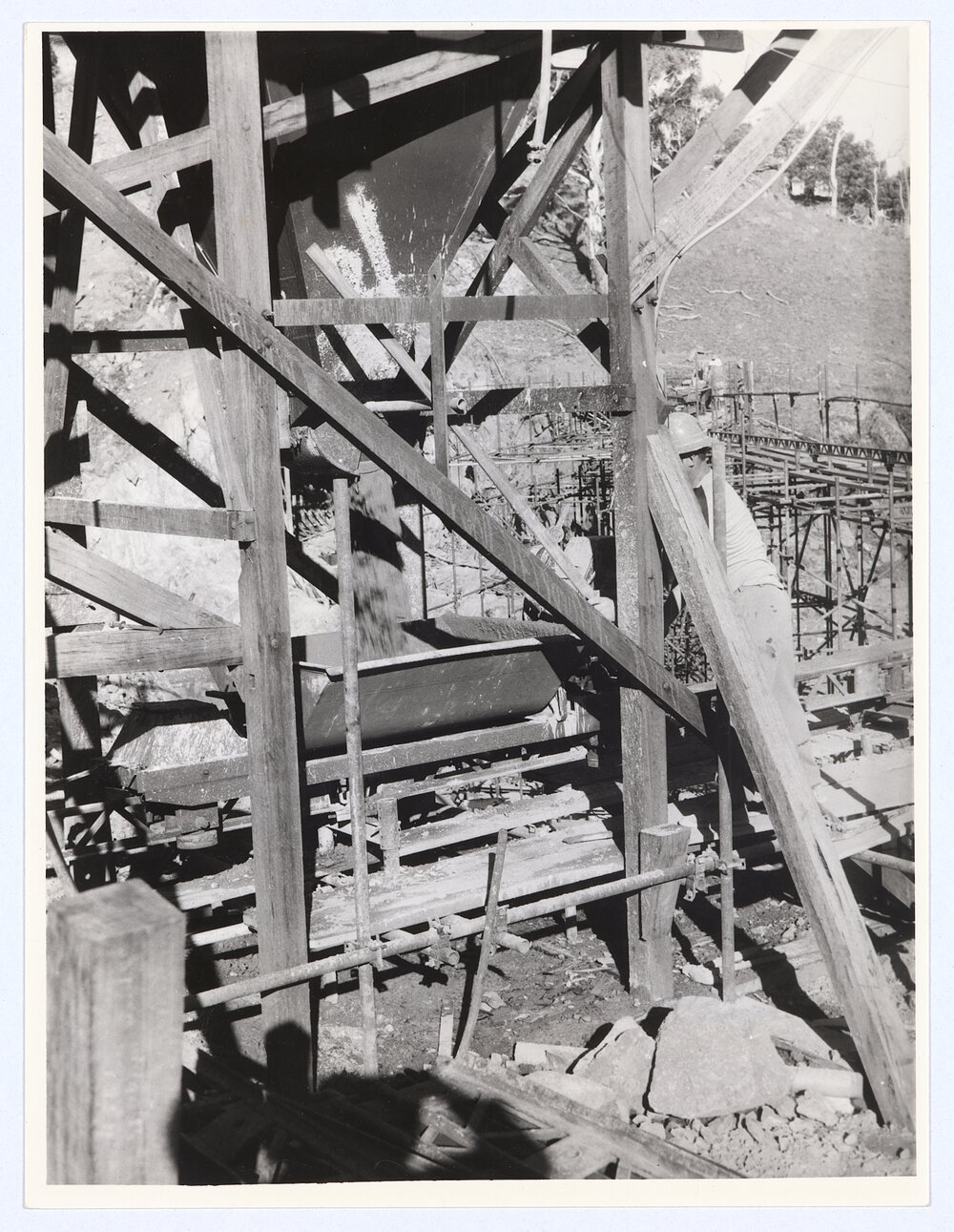 Construction of Suma Park Dam