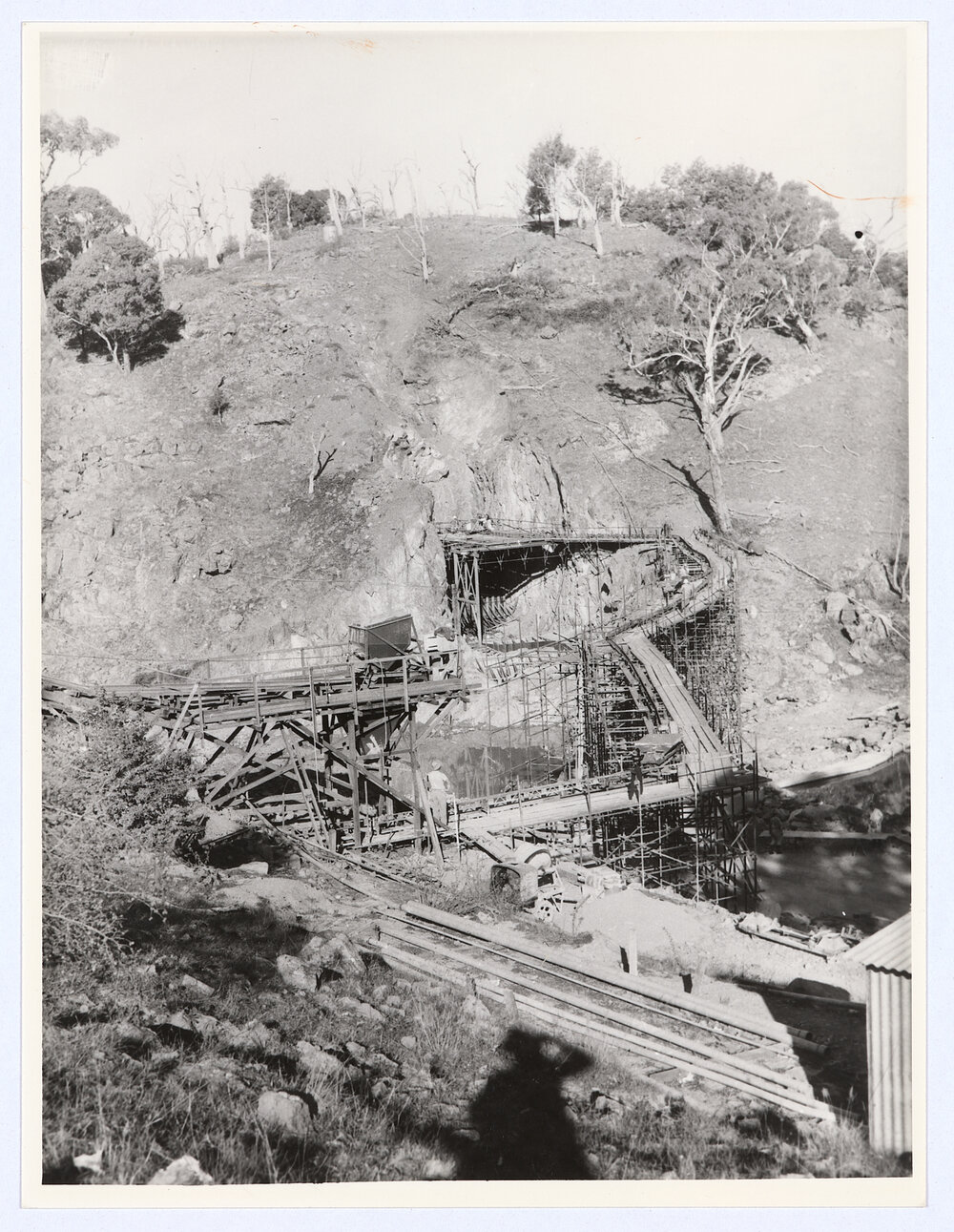 Construction of Suma Park Dam