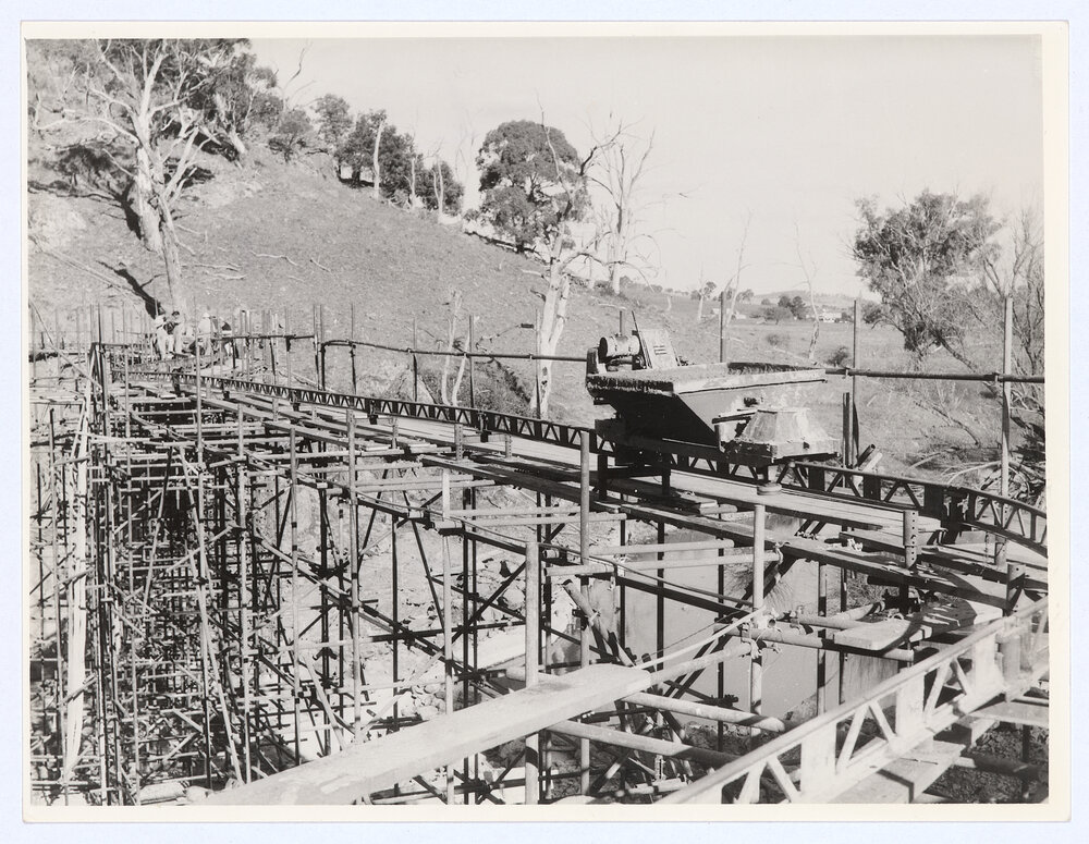 Construction of Suma Park Dam