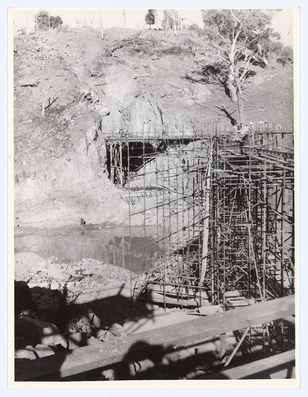 Construction of Suma Park Dam