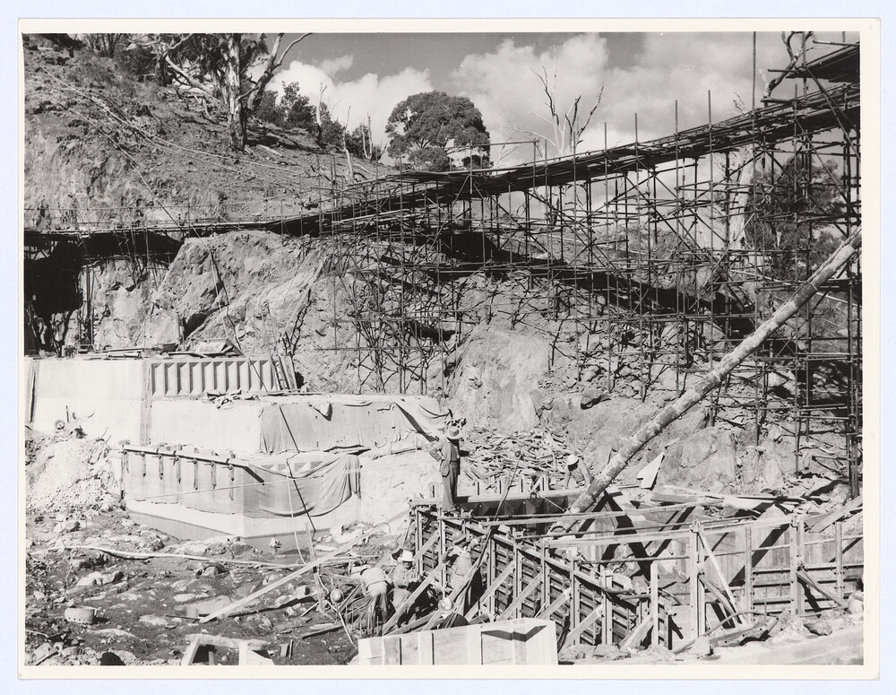 Construction of Suma Park Dam