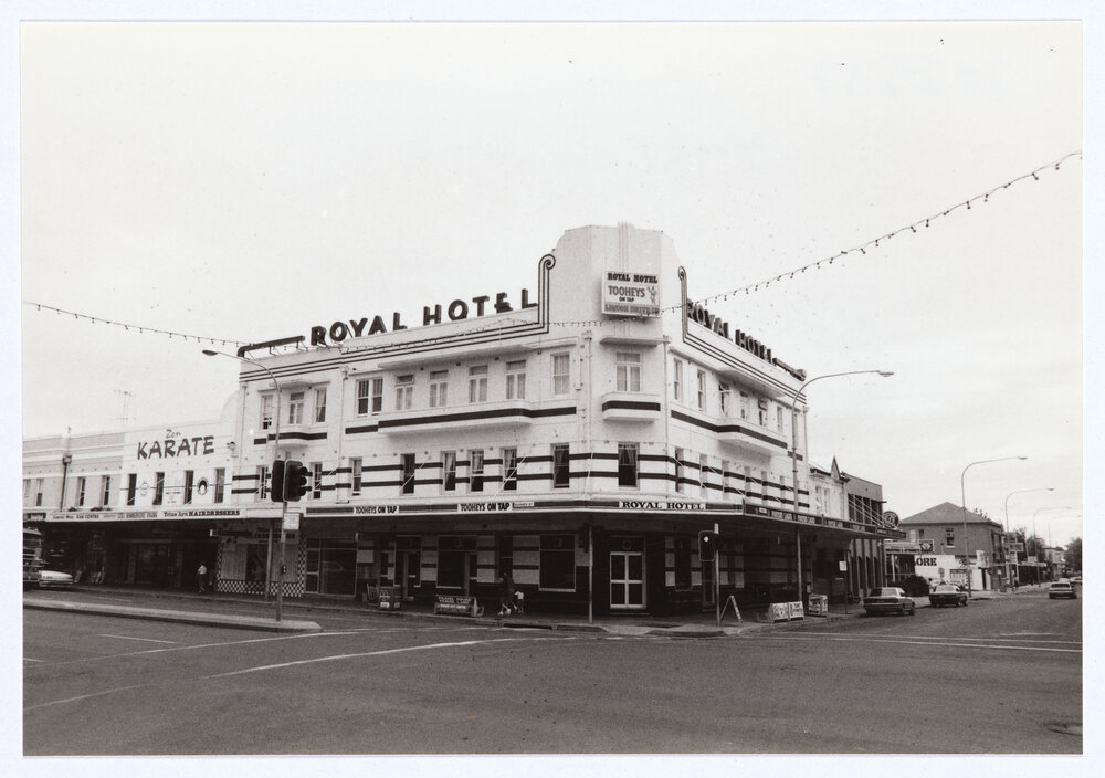 Royal Hotel, Orange