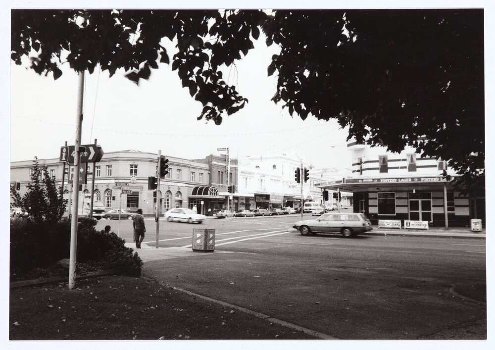 Summer Street, Orange