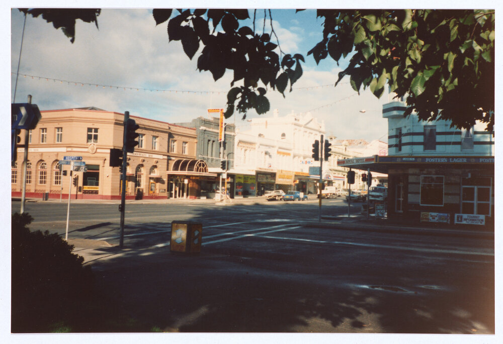 Summer Street, Orange