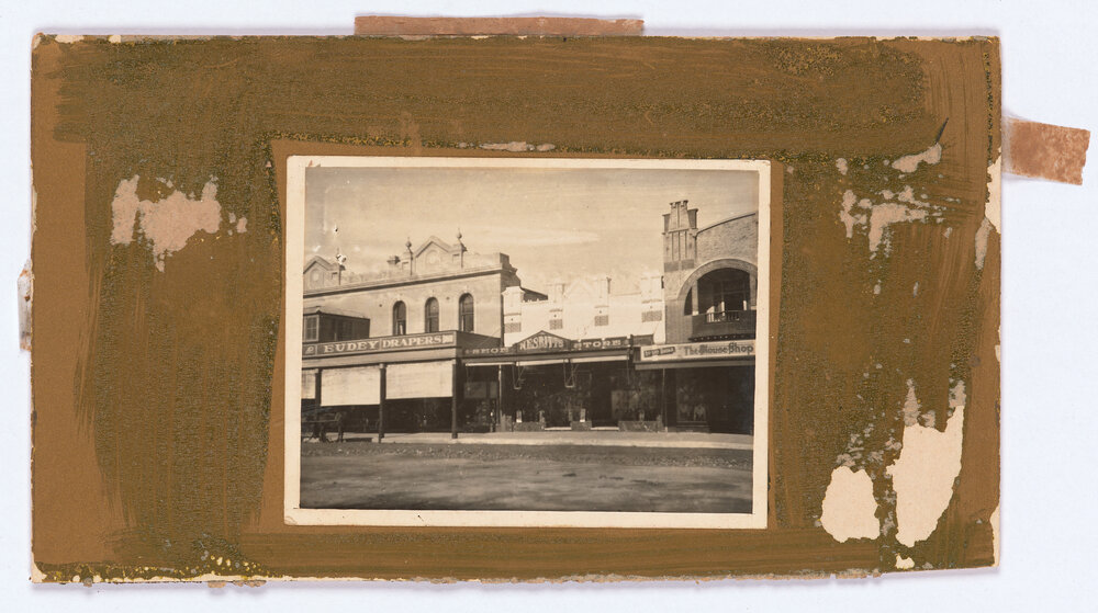 Summer Street, Orange