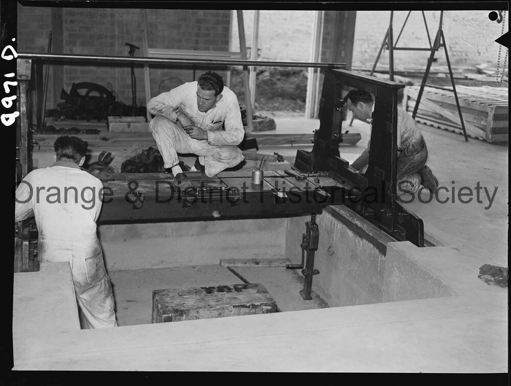 Installing the new printing press at the Central Western Daily