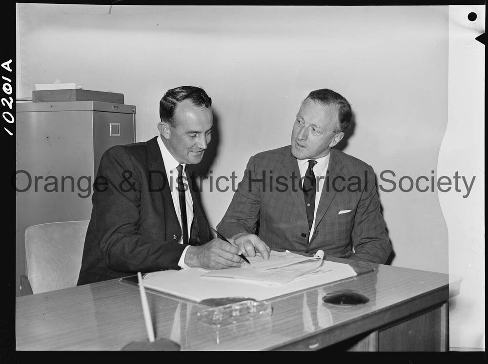 Insurance providers discuss Decimal Currency conversions