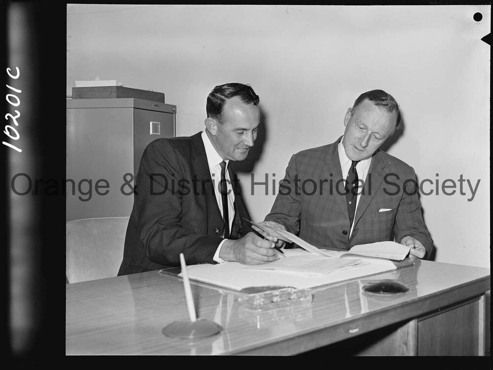 Insurance providers discuss Decimal Currency conversions