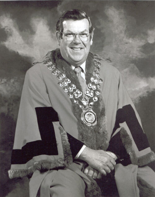 Fred Dobbin Mayor of Orange 1972-1974