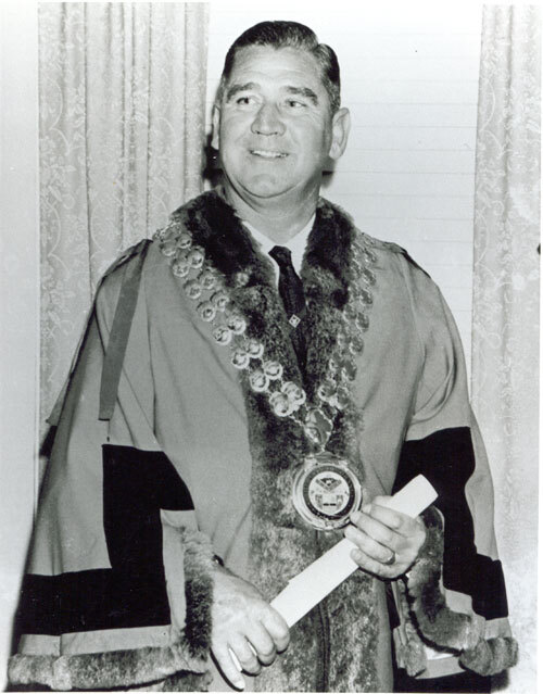 Gordon Machin Mayor of Orange 1961