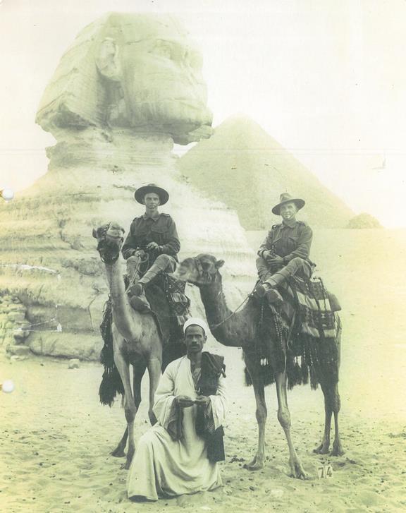 Arthur Thomas White (left) and Thomas Miles in Egypt