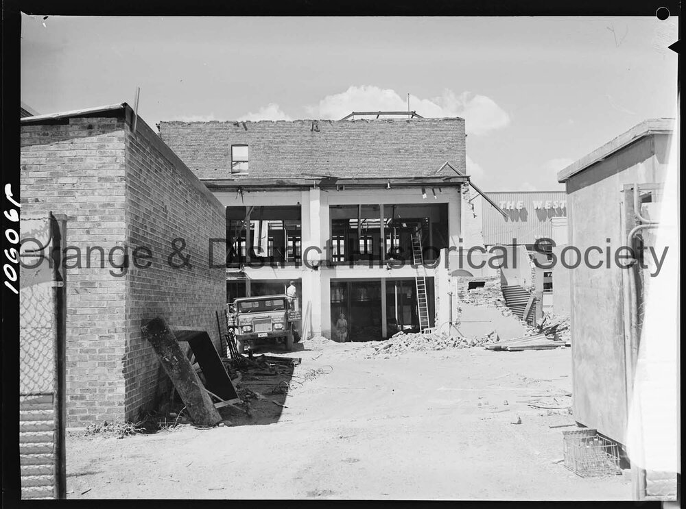 Demolition of Paynes McDermott's building