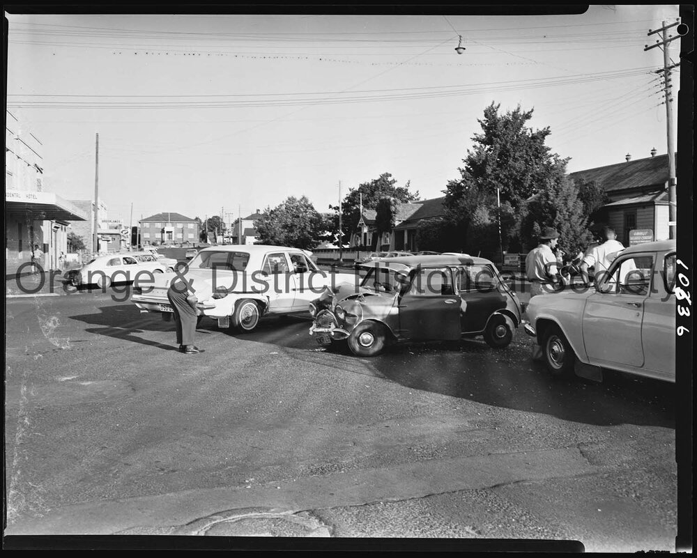 Three-car accident