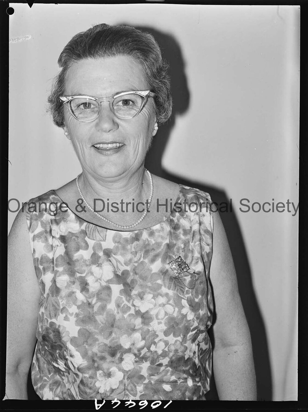 Passport photo Mavis Vivian