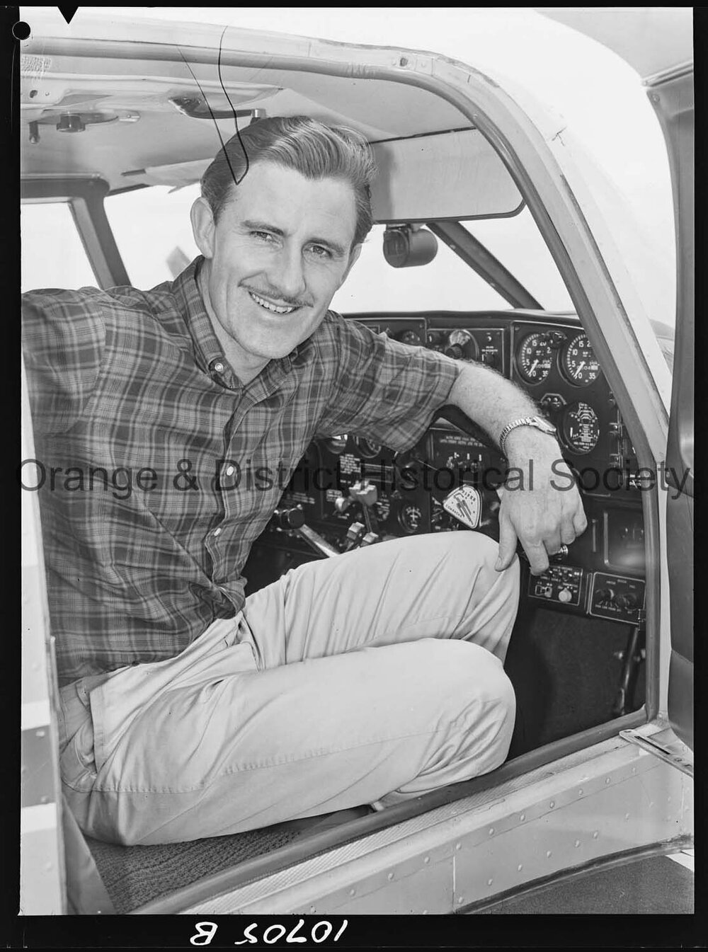 Commanche flying lessons