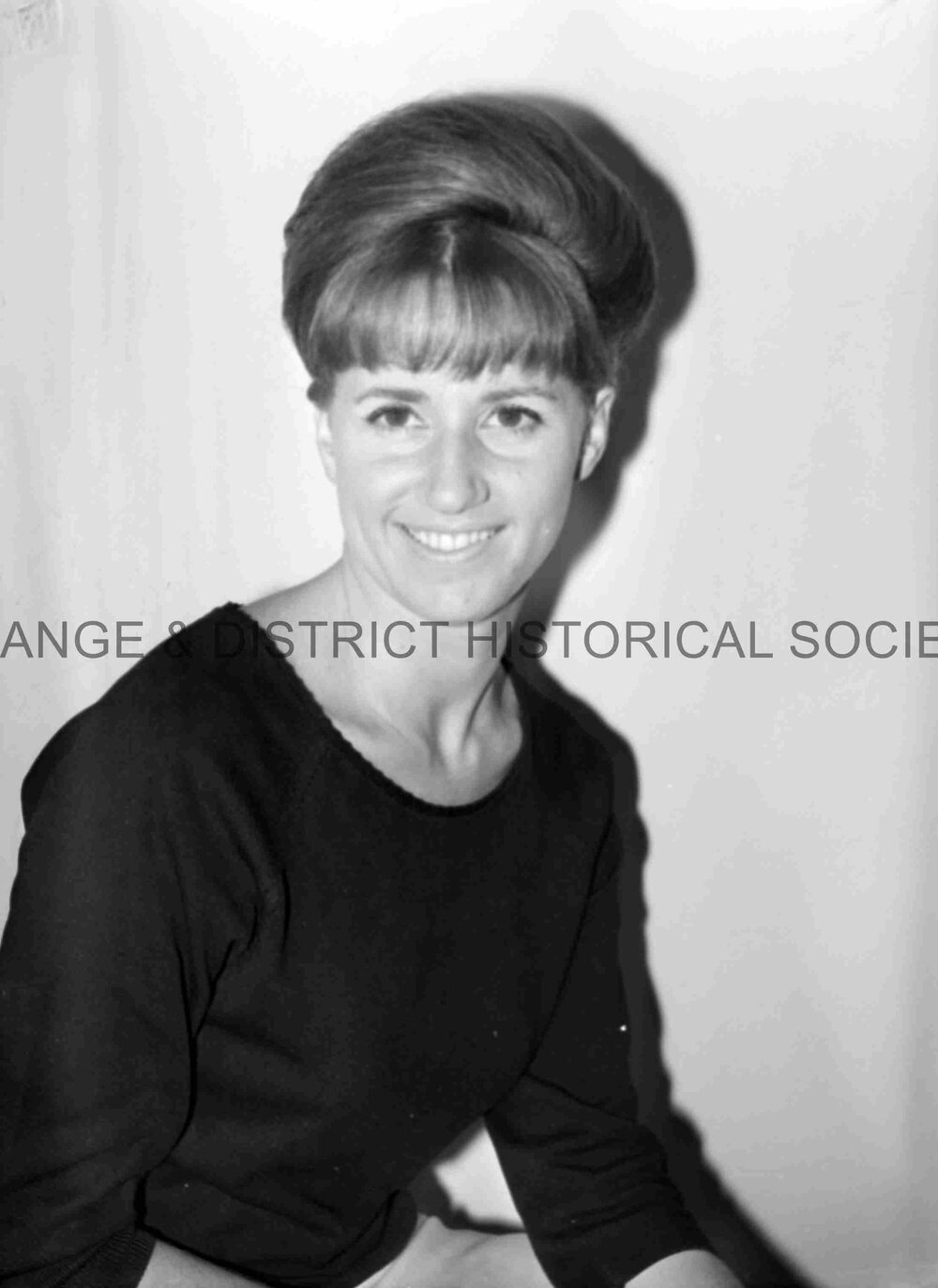 Val Andrews, Miss Australia entrant