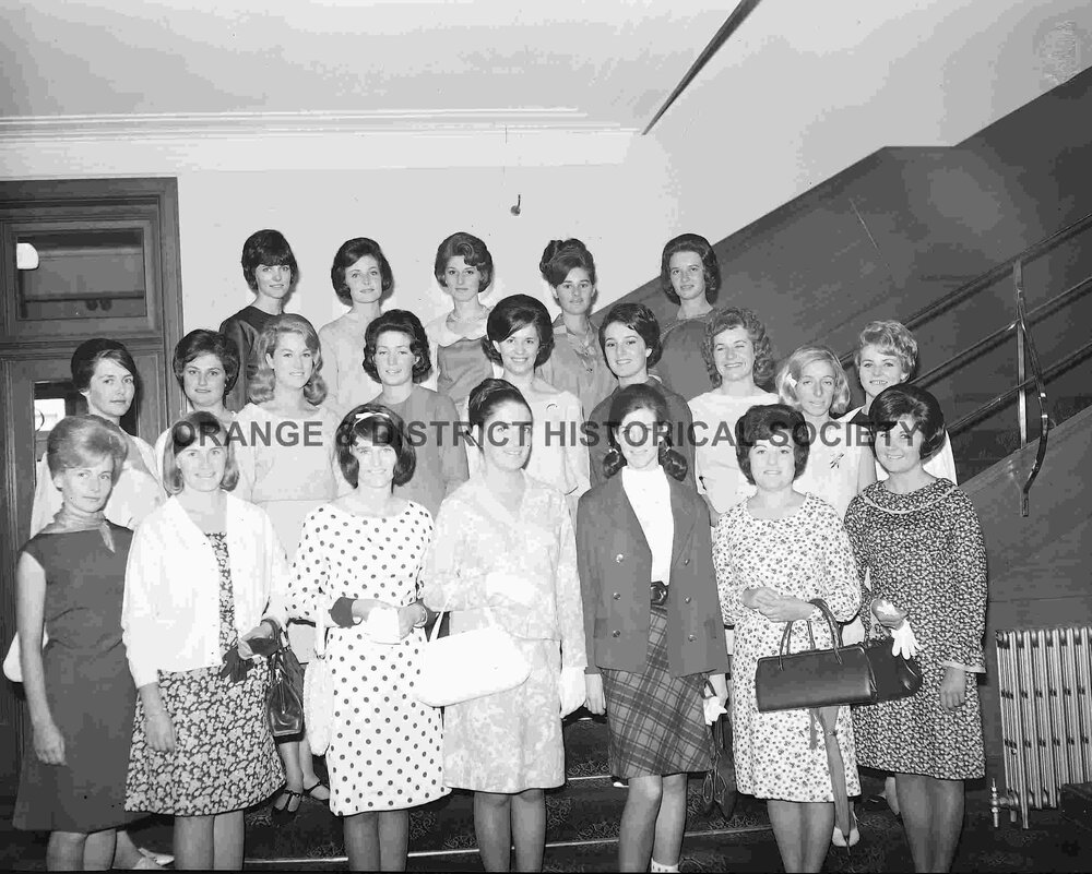 Miss Easter Showgirl entrants