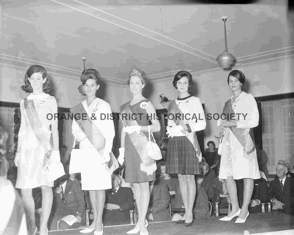 Miss Easter Showgirl finalists