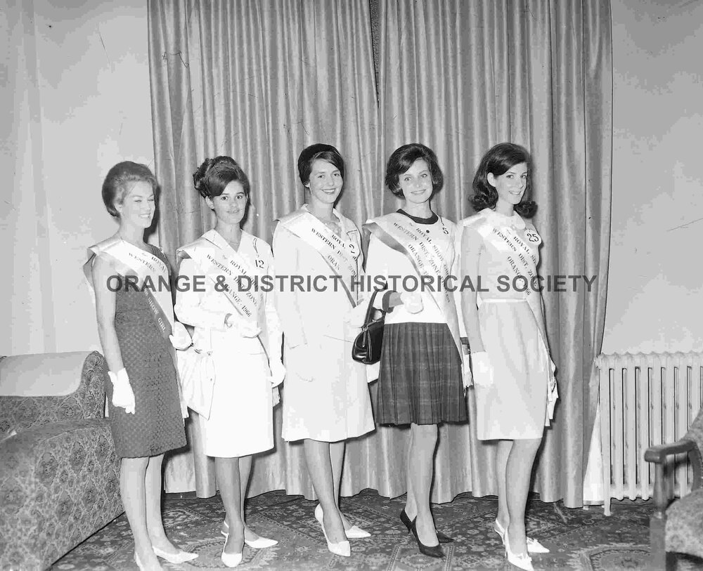 Miss Easter Showgirl finalists