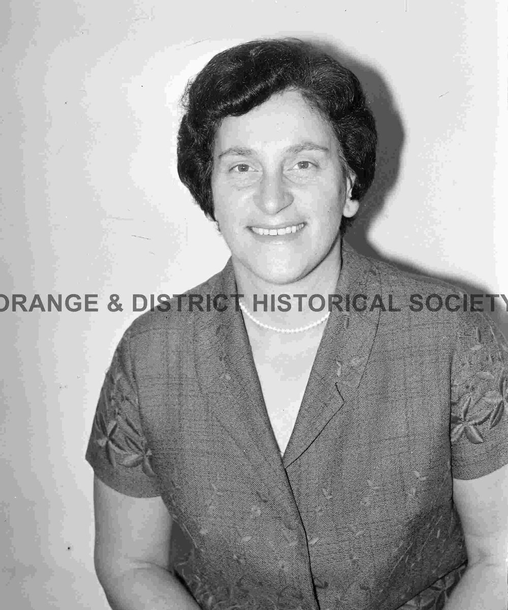 Passport photo Mrs Centofanti