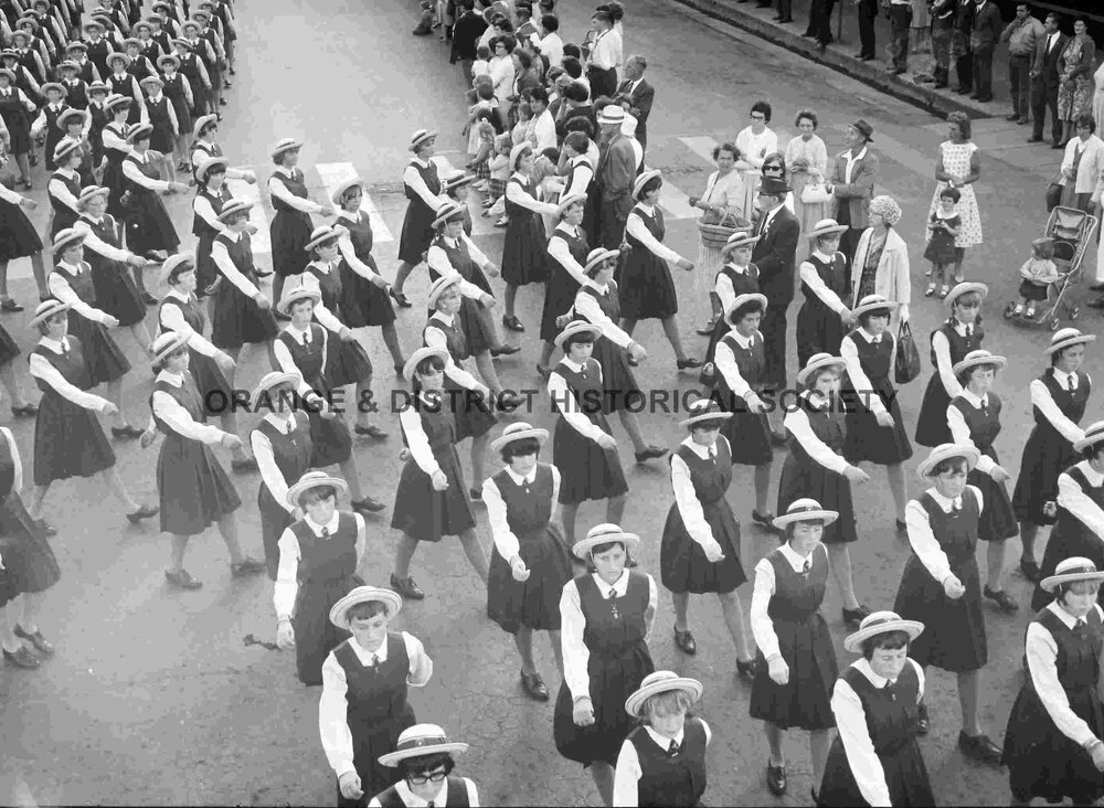 Secondary School children at Anzac Day march