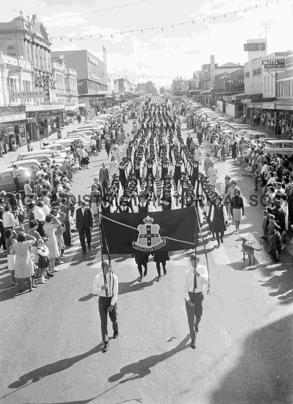 Secondary School children at Anzac Day march
