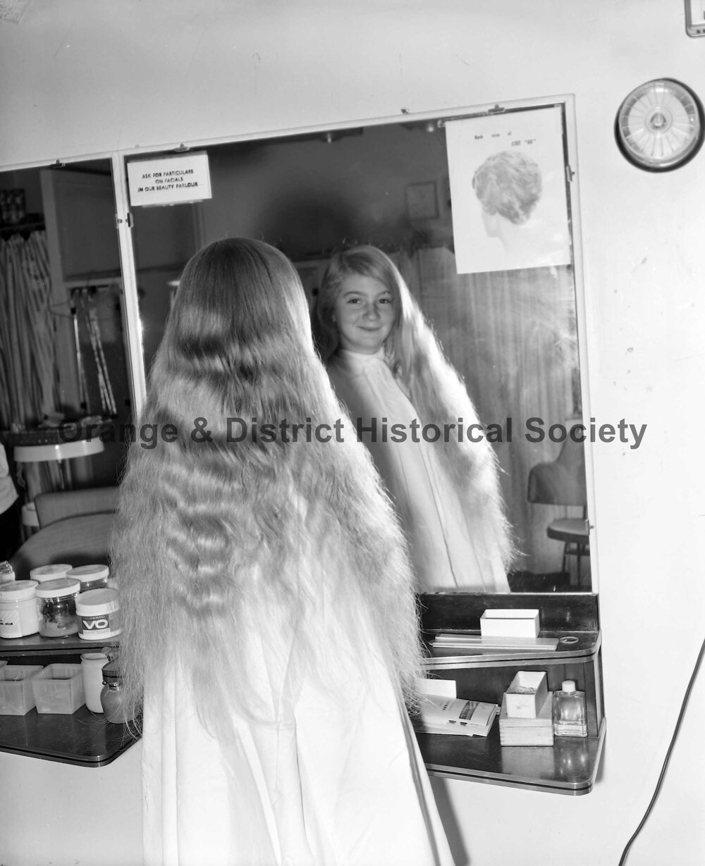 Miss Annette Blowes