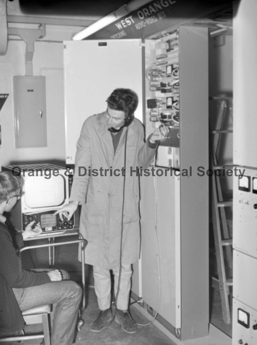 Radio trunk line telephone system