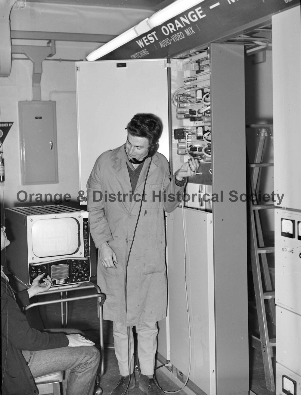 Radio trunk line telephone system