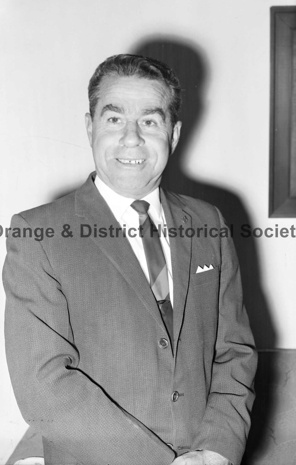 Mr A H Jones