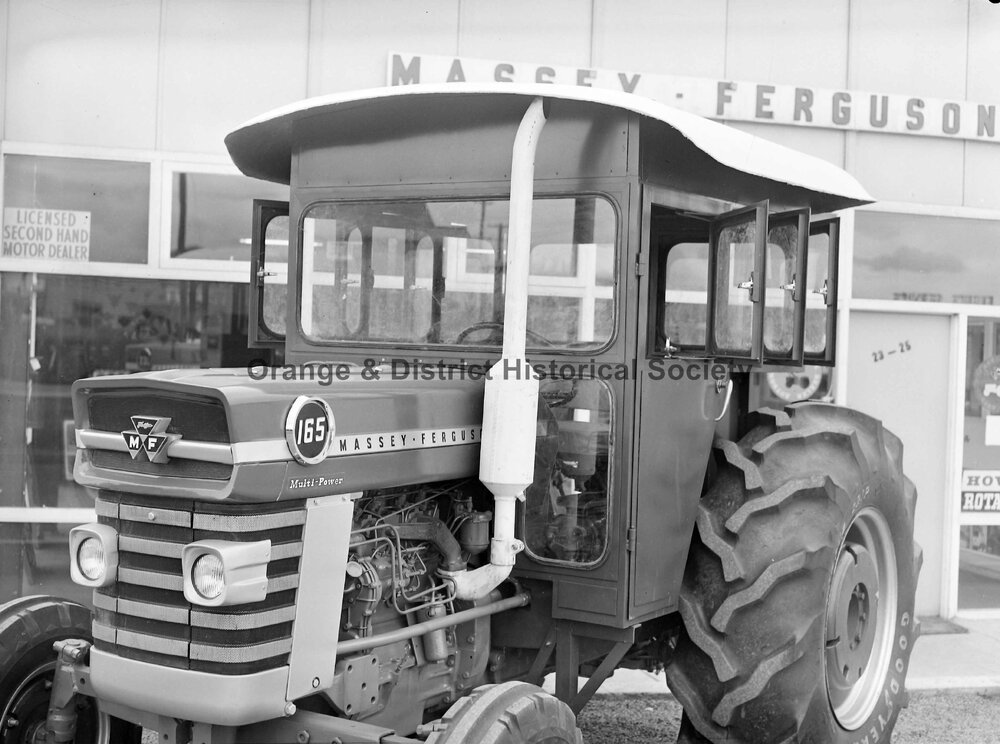 Tractor canopy
