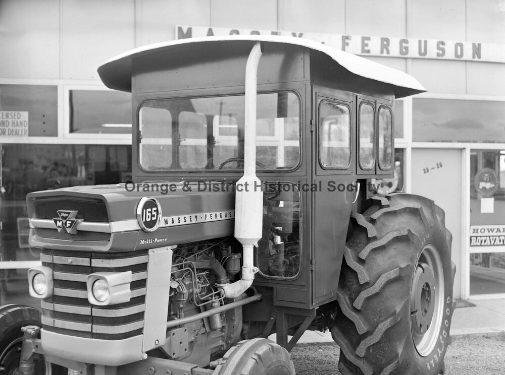 Tractor canopy