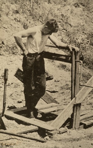 Mr Bert Silverieson