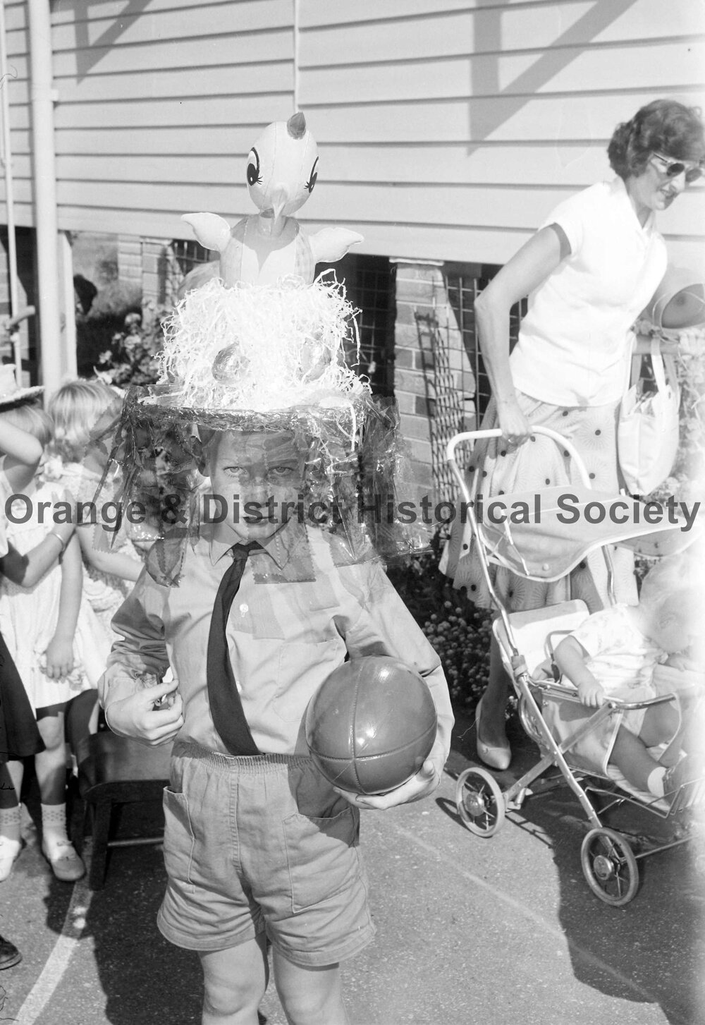Glenroi School hat parade